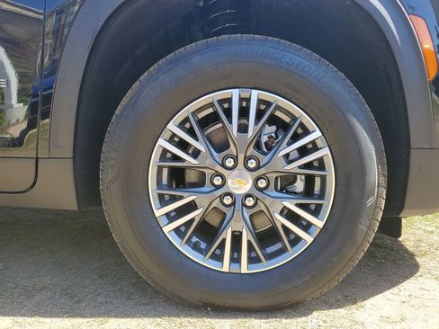 New 2026 Chevrolet Traverse LT w/ Driver Confidence Package image 6