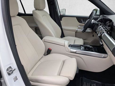 Used 2026 Mercedes-Benz GLB 250 image 22