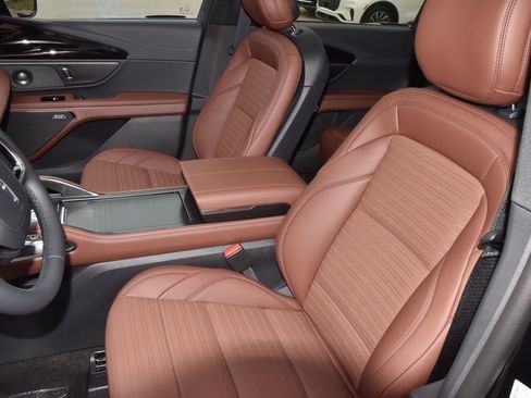 New 2026 Lincoln Nautilus Reserve w/ Jet Appearance Package image 35