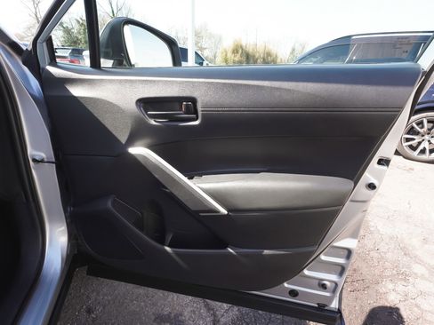 Used 2024 Toyota Corolla Cross AWD Hybrid image 13