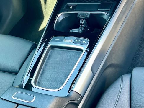 Certified 2025 Mercedes-Benz GLB 250 4MATIC image 25