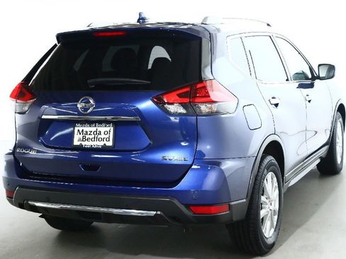 Used 2020 Nissan Rogue SV image 46