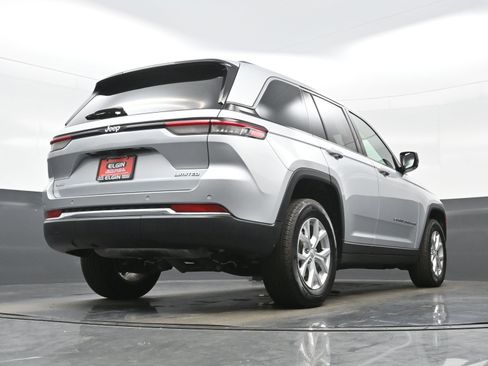 Used 2024 Jeep Grand Cherokee Limited AWD/4WD image 29