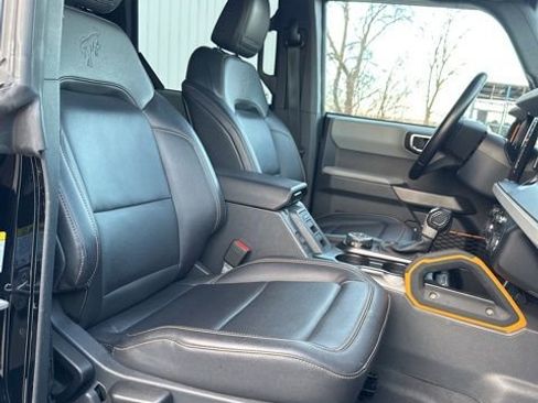 Used 2022 Ford Bronco Badlands image 44