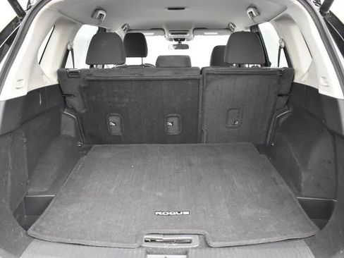 Used 2025 Nissan Rogue SV FWD image 16