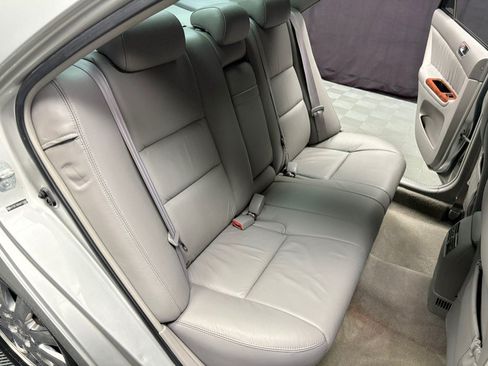 Used 2006 Toyota Camry XLE FWD Sedan 3.0L 6-Cyl image 32