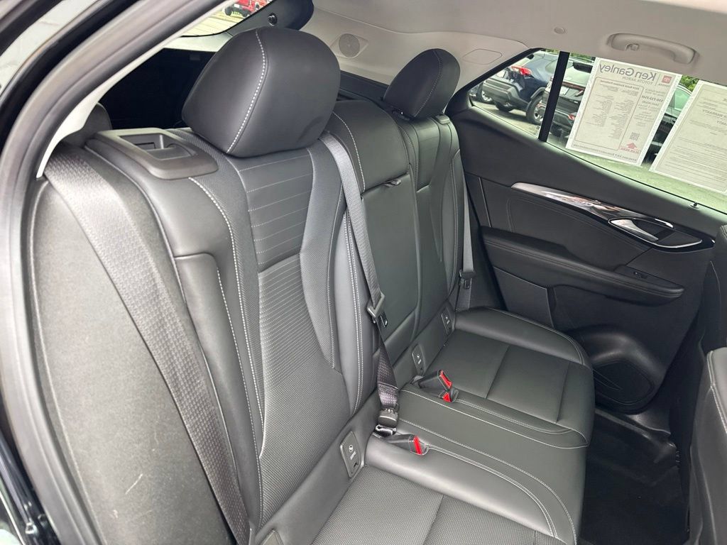 Used 2024 Buick Envision Preferred AWD/4WD image 30