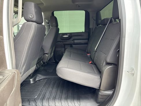 Used 2025 GMC Sierra 2500 Pro image 25