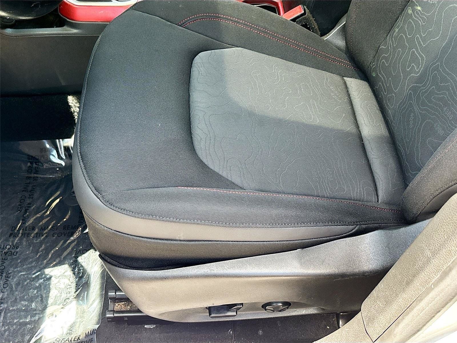 Used 2018 Jeep Renegade Trailhawk w/ UConnect 8.4 Nav Group AWD/4WD image 20