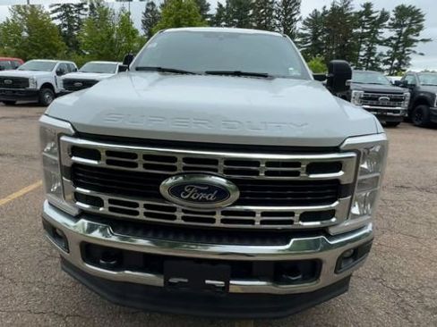 New 2025 Ford F350 XLT w/ FX4 Off-Road Package image 7