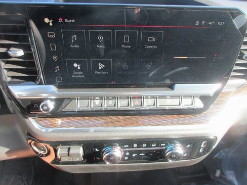 New 2026 GMC Sierra 3500 SLE w/ SLE Value Package image 17