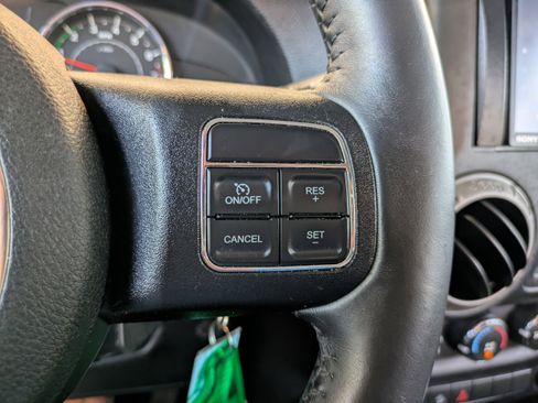 Used 2017 Jeep Wrangler Unlimited Sport w/ Quick Order Package 24S AWD/4WD image 20