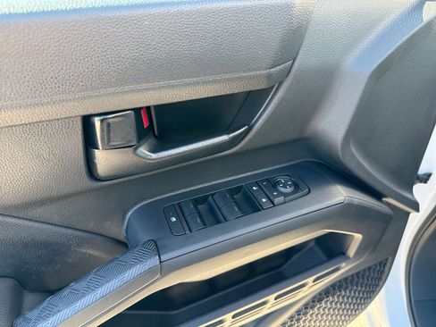 Certified 2024 Toyota Tacoma SR5 image 15