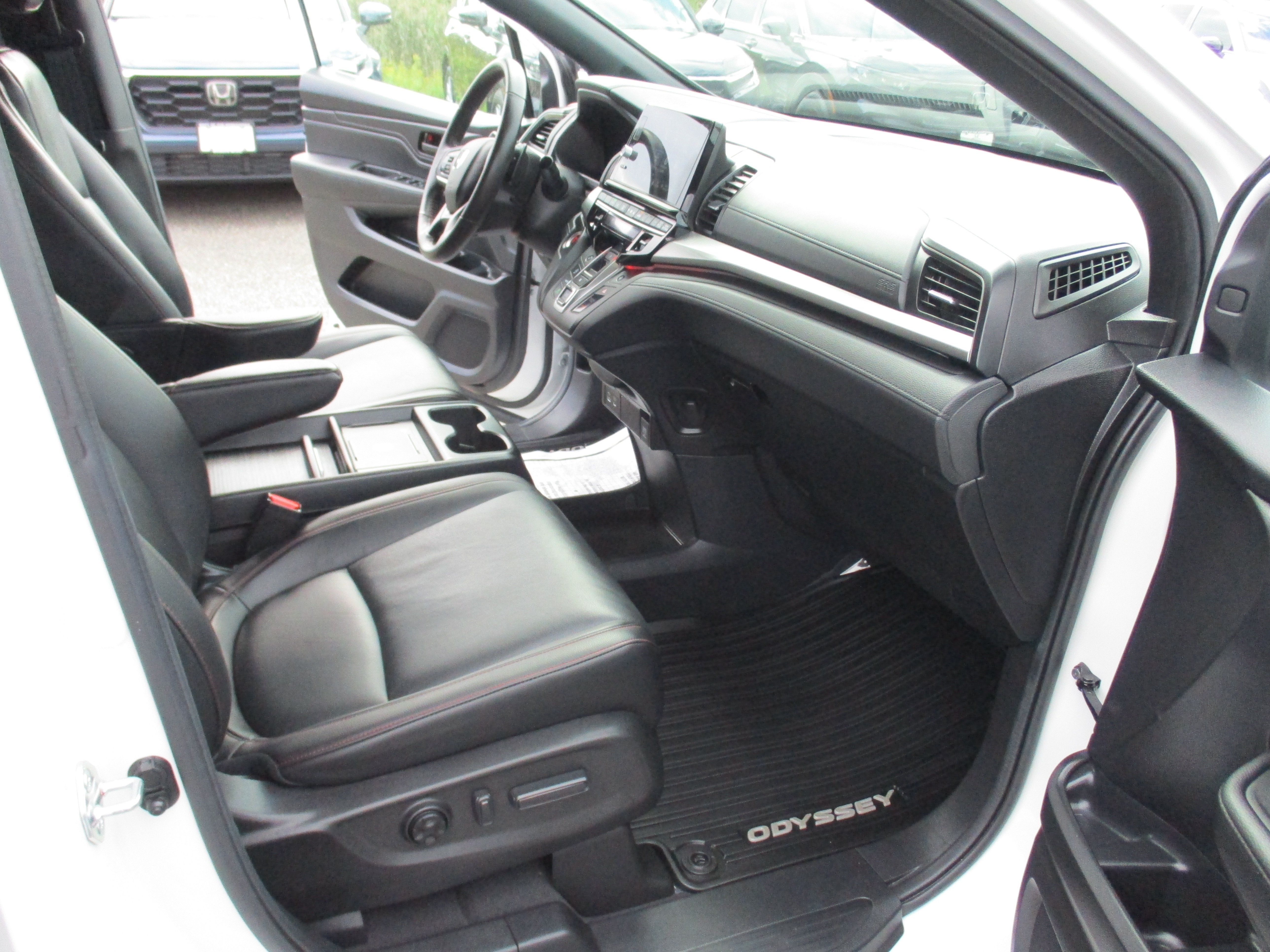 Certified 2025 Honda Odyssey Sport-L image 18