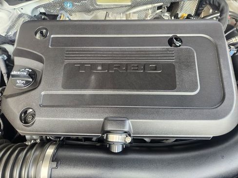 Used 2023 Buick Envision Essence w/ Technology Package I AWD/4WD image 32