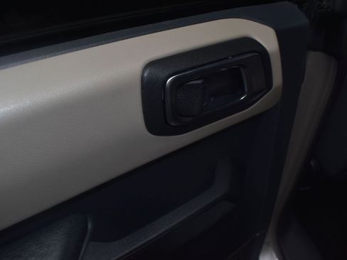 Used 2025 Ford Bronco Big Bend image 33