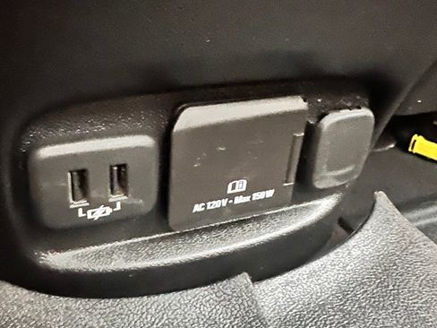 Used 2018 Chevrolet Malibu LT w/ Leather Package image 28