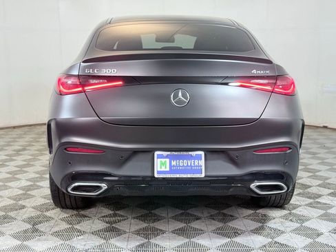 Used 2025 Mercedes-Benz GLC 300 4MATIC image 5