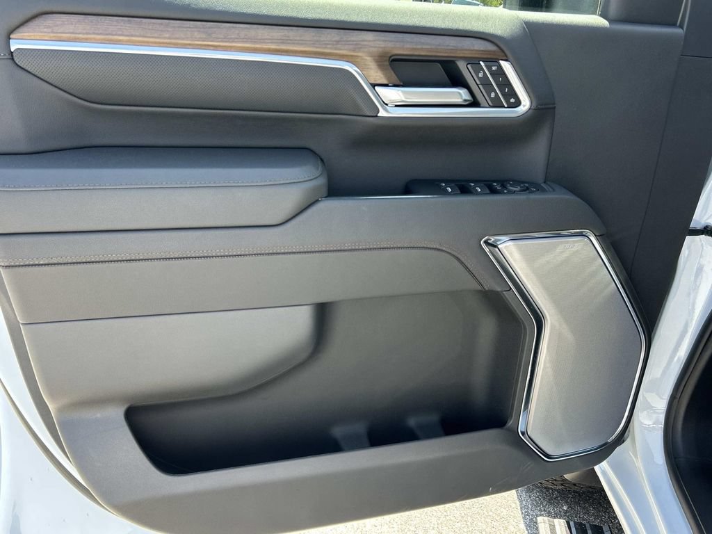 New 2026 Chevrolet Silverado 2500 High Country w/ High Country Premium Package AWD/4WD image 13