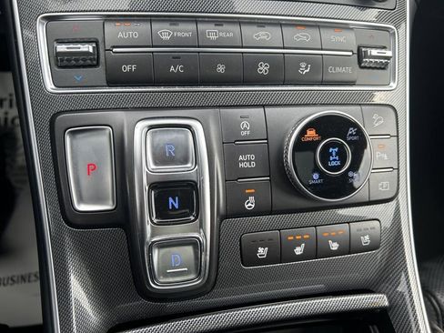 Used 2022 Hyundai Santa Fe Limited image 29