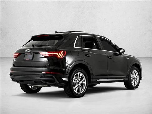 New 2025 Audi Q3 2.0T Premium image 5