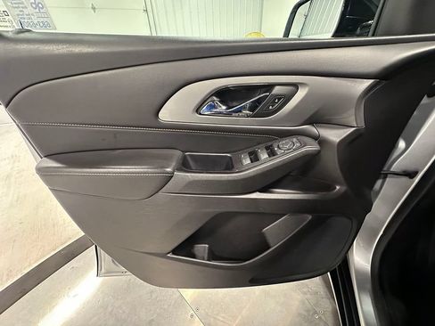 Used 2019 Chevrolet Traverse LS FWD image 24