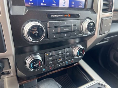 Certified 2019 Ford F150 Lariat w/ Equipment Group 502A Luxury image 16