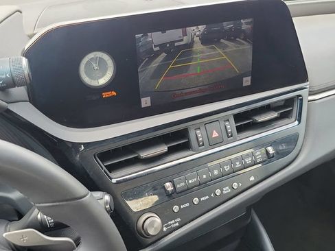 Used 2023 Lexus ES 350 w/ Accessory Package (Z1) FWD image 27