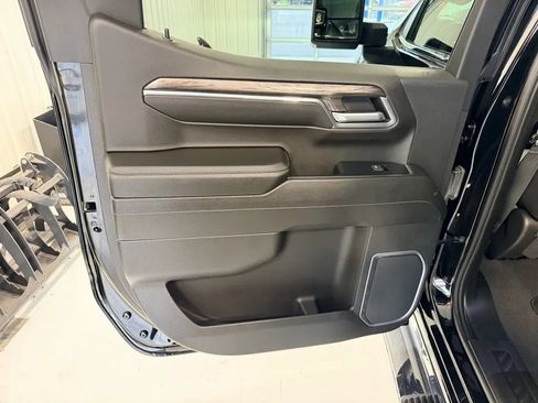 Used 2024 Chevrolet Silverado 1500 LTZ AWD/4WD image 14