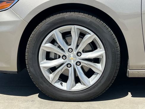 Used 2024 Chevrolet Malibu LT image 12