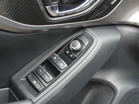 Used 2018 Subaru Crosstrek 2.0i Limited image 17