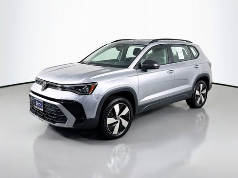 Certified 2025 Volkswagen Taos S image 1