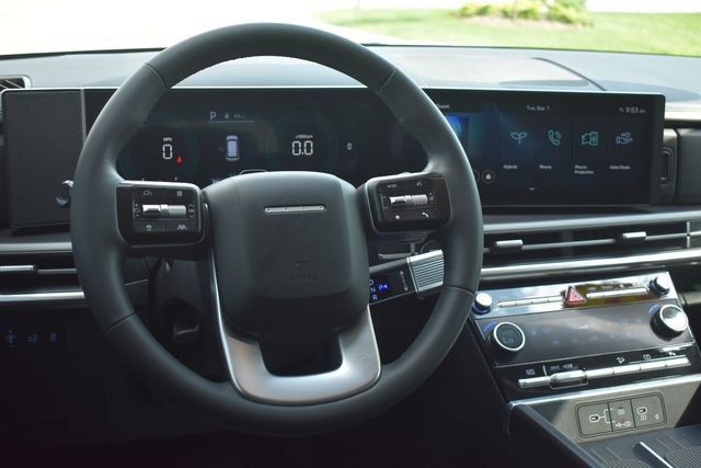 Used 2024 Hyundai Santa Fe SEL FWD image 19