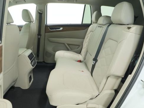 New 2026 Volkswagen Atlas SE FWD image 35