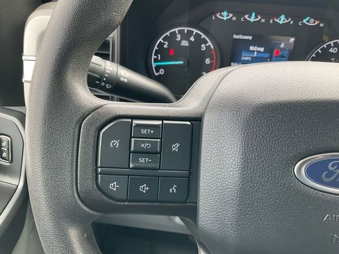 Used 2023 Ford F250 XLT w/ Snow Plow Prep Package image 6