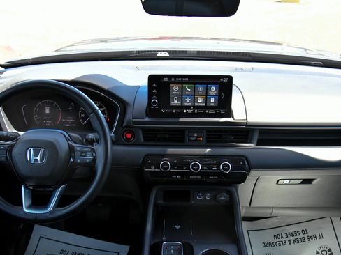 Used 2024 Honda Pilot EX-L image 41