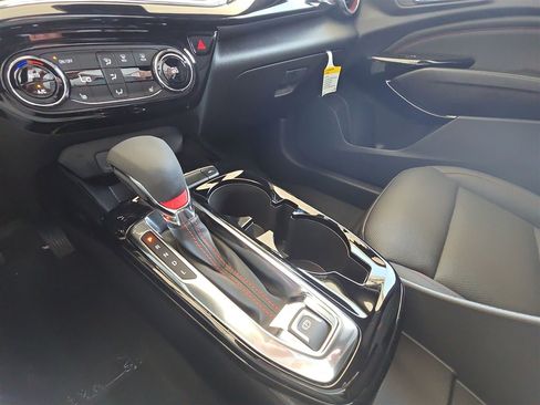 New 2025 Chevrolet Trax RS image 15