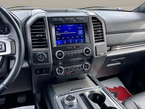 Used 2021 Ford Expedition Max XLT image 9