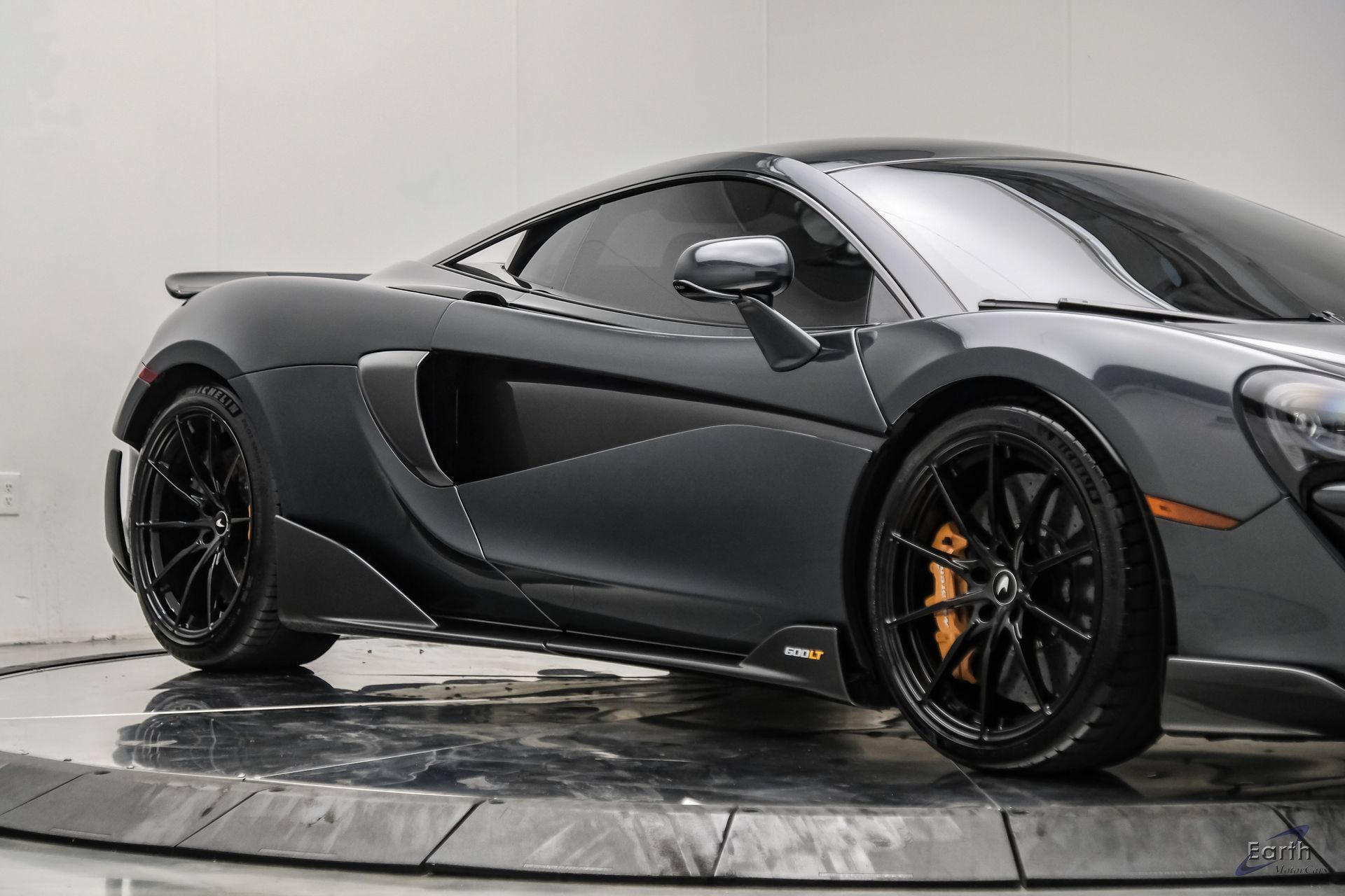 Used 2019 McLaren 600LT RWD image 34
