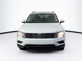 Used 2020 Volkswagen Tiguan S image 2