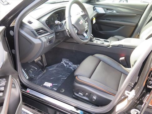 New 2026 Cadillac CT4 V image 11