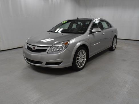 Used 2008 Saturn Aura XR w/ Premium Trim Package image 2