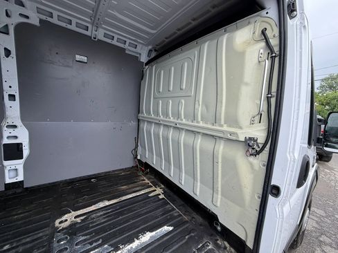 Used 2019 RAM ProMaster 3500 w/ Premium Appearance Group FWD image 13