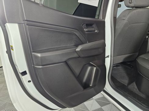 Used 2024 Chevrolet Colorado W/T w/ Safety Package image 32