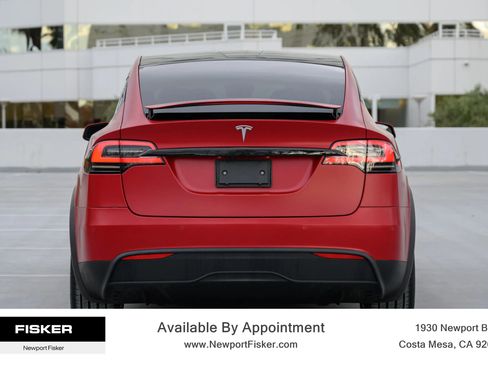 Used 2023 Tesla Model X image 2