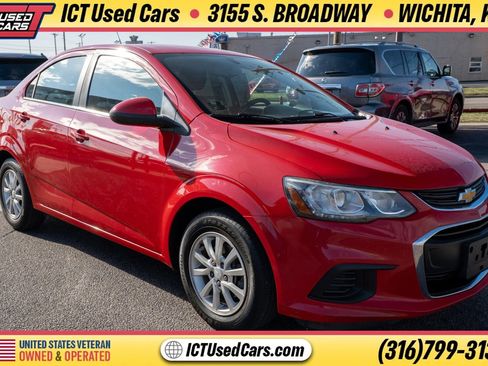 Used 2017 Chevrolet Sonic LT FWD image 6