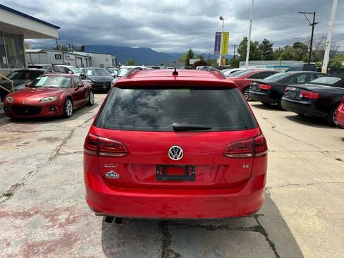 Used 2015 Volkswagen Golf S FWD image 6