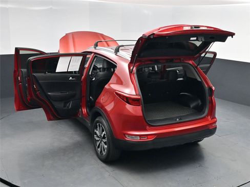 Used 2017 Kia Sportage EX image 17