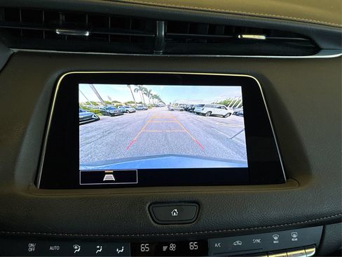 Used 2023 Cadillac XT4 Sport FWD image 23