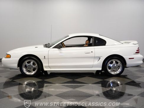 Used 1995 Ford Mustang GT image 2